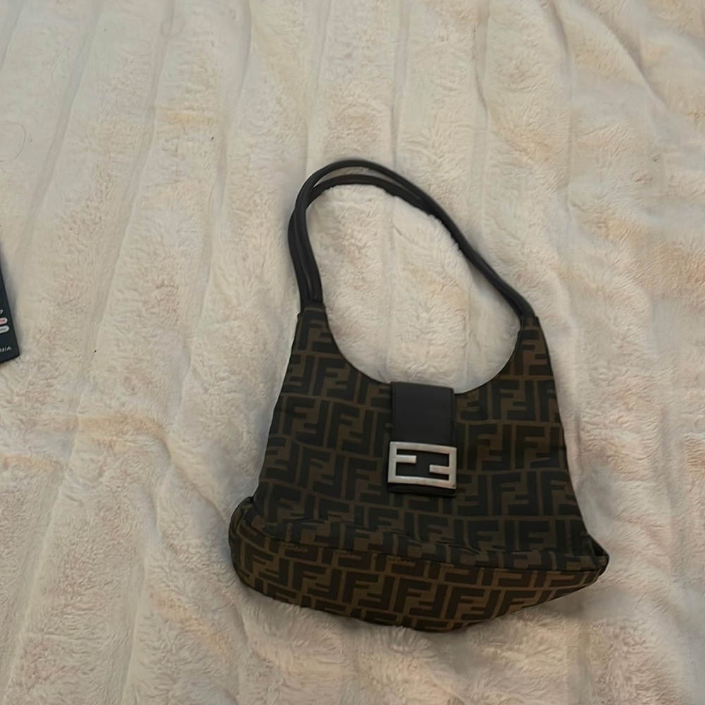 Rare Find 🥰 Vintage Fendi purse
